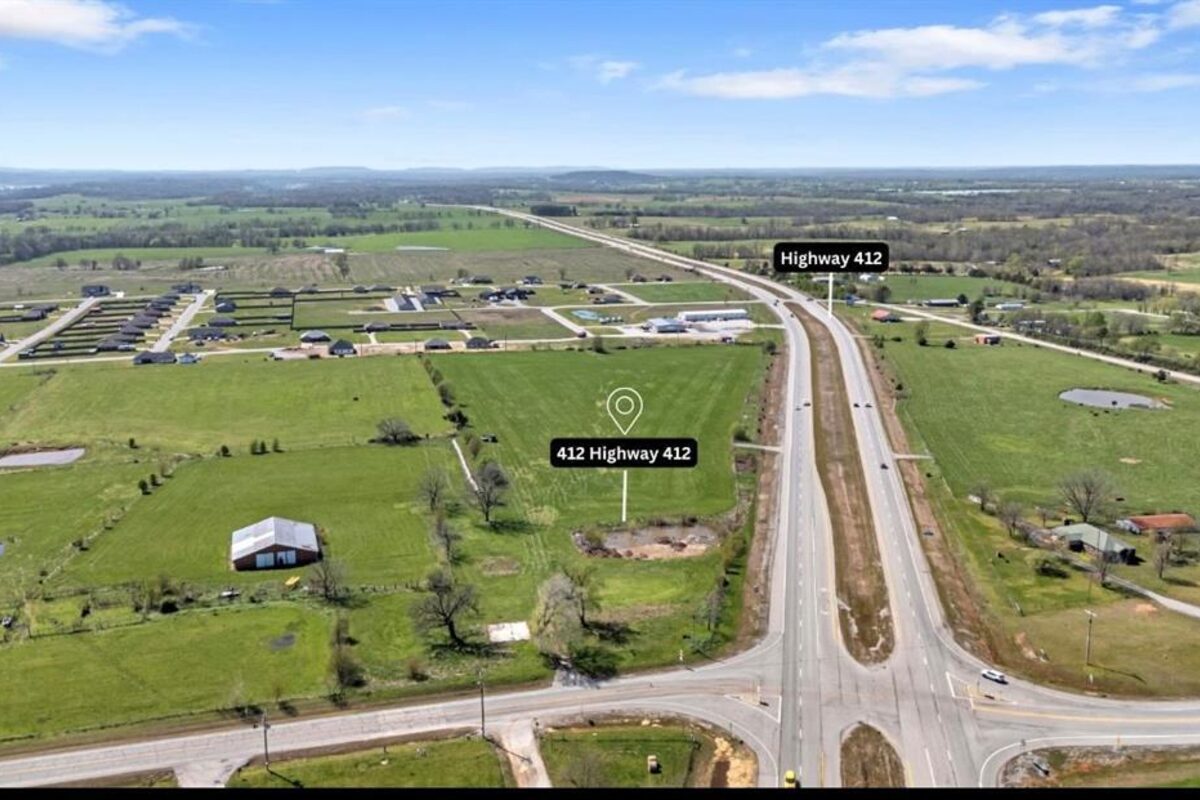 HWY 412B and HWY 412 in Hindsville, AR. Development
