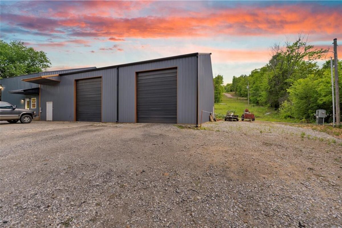 13587 Highway 74 in Huntsville, AR. Commercial